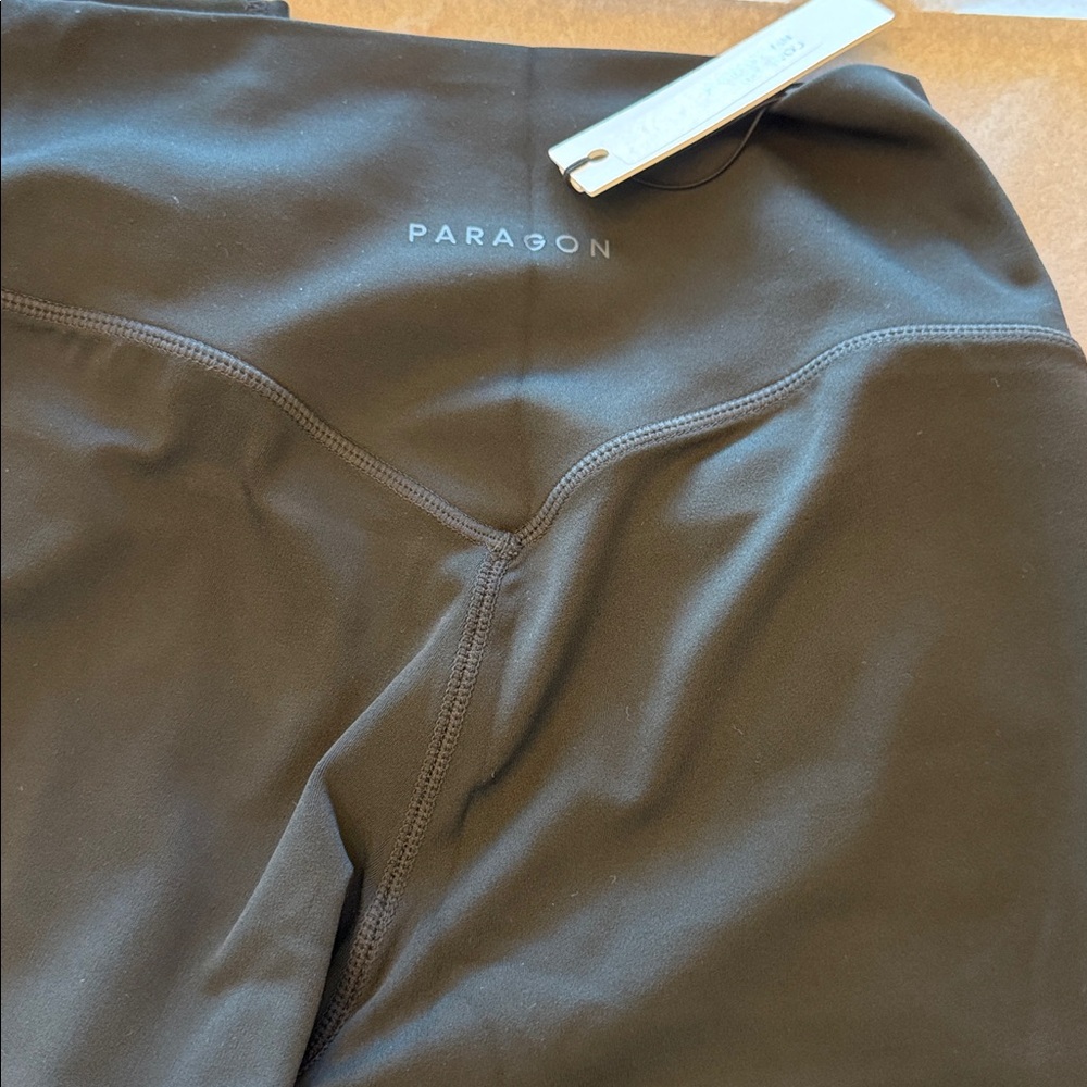 Paragon size M black leggings - Picture 4 of 4